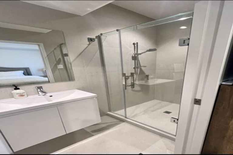 Photo of property in 6 Parenga Lane, Kumeu, 0810