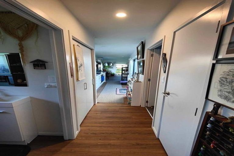 Photo of property in 91 Archmillen Avenue, Pakuranga Heights, Auckland, 2010