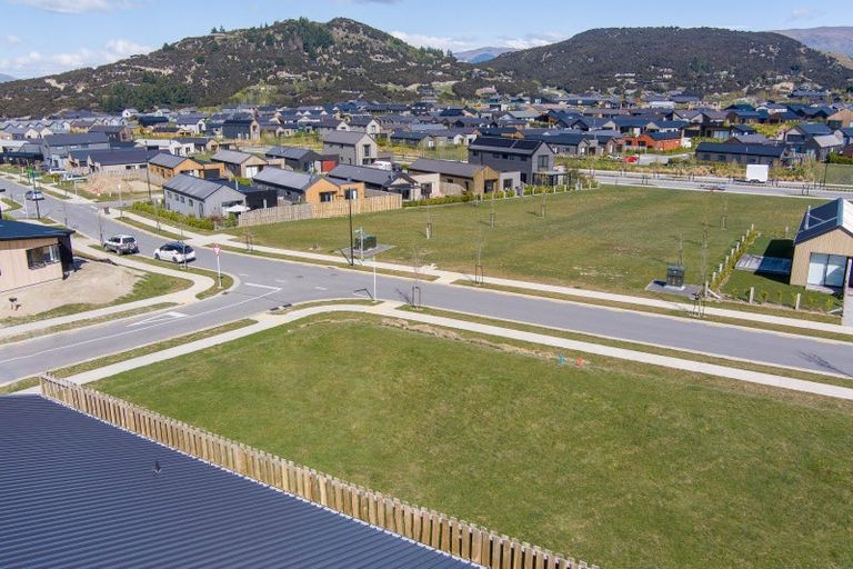 Photo of property in Northlake, 1 Linnburn Road, Wanaka, 9305