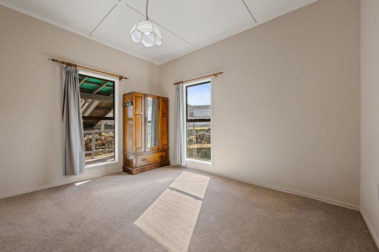 Photo of property in 62 Waikawa Road, Picton, 7220