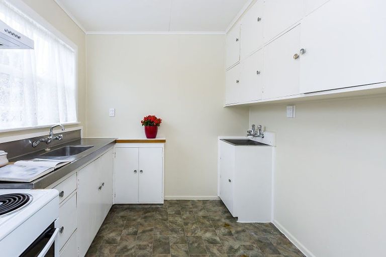 Photo of property in Oberon Flats, 48a Merton Street, Trentham, Upper Hutt, 5018