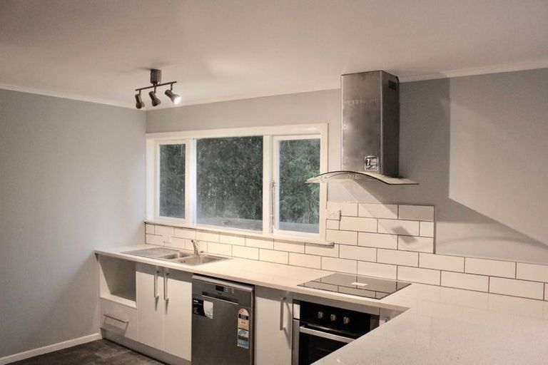 Photo of property in 91 Rosier Road, Glen Eden, Auckland, 0602