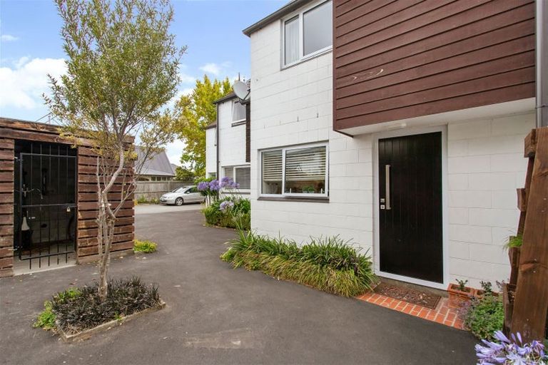 Photo of property in 102 Winchester Street, Merivale, Christchurch, 8014