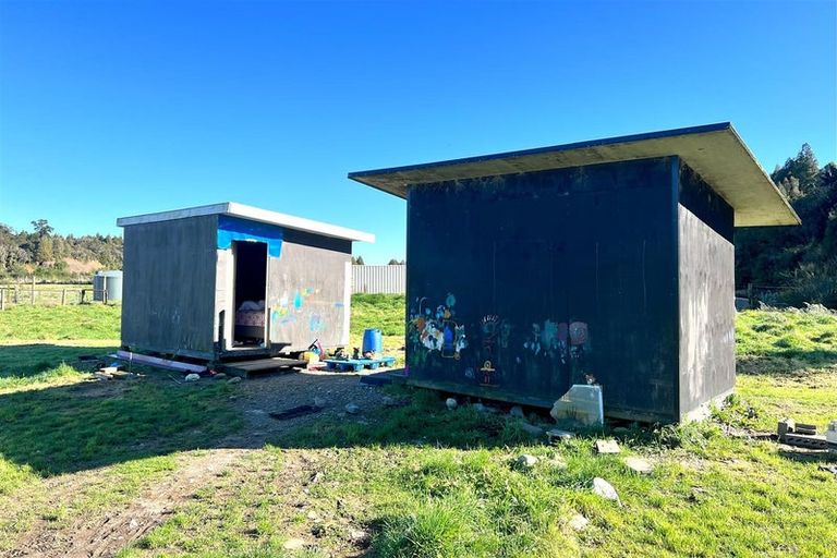 Photo of property in 896b Old Christchurch Road, Awatuna, Hokitika, 7882