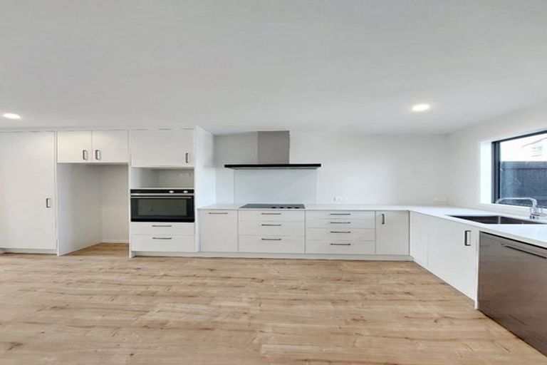 Photo of property in 34 Papai Lane, Massey, 0614