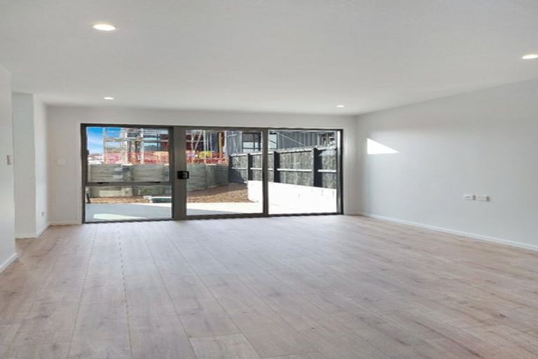 Photo of property in 34 Papai Lane, Massey, 0614