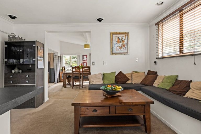Photo of property in 702 Queen Street East, Parkvale, Hastings, 4122