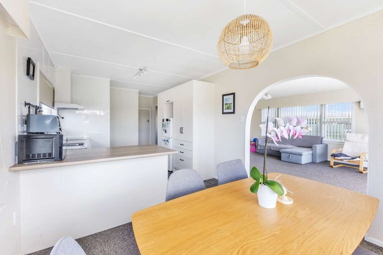 Photo of property in 193 Omata Road, Blagdon, New Plymouth, 4310