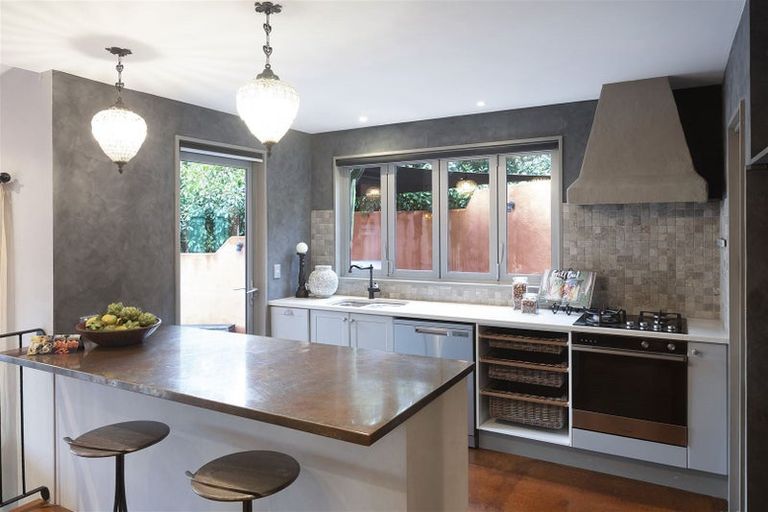 Photo of property in 4 Runswick Lane, Huntsbury, Christchurch, 8022