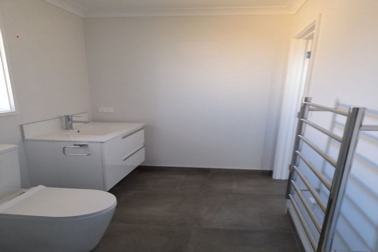 Photo of property in 11 Cotula Way, Papamoa Beach, Papamoa, 3118