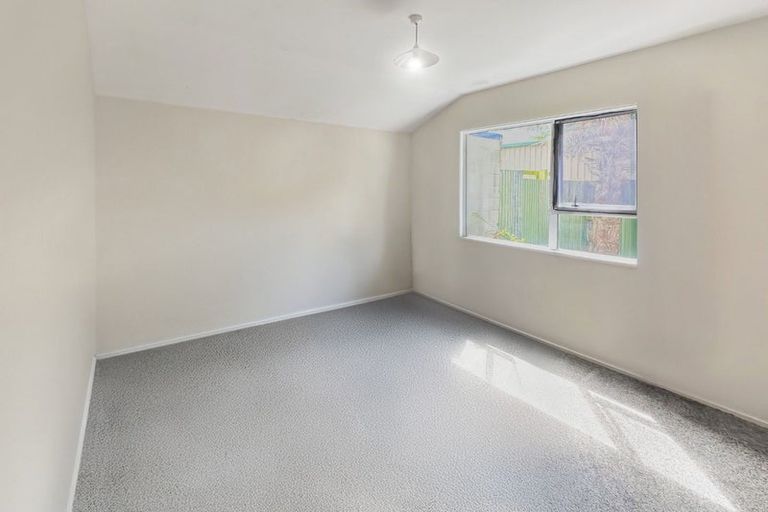 Photo of property in 106 Waltham Road, Sydenham, Christchurch, 8023