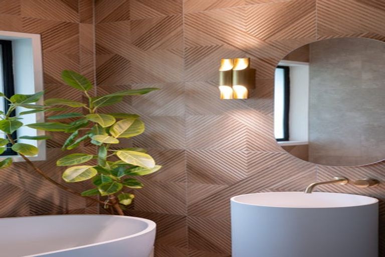 Photo of property in 155 Fendalton Road, Fendalton, Christchurch, 8041