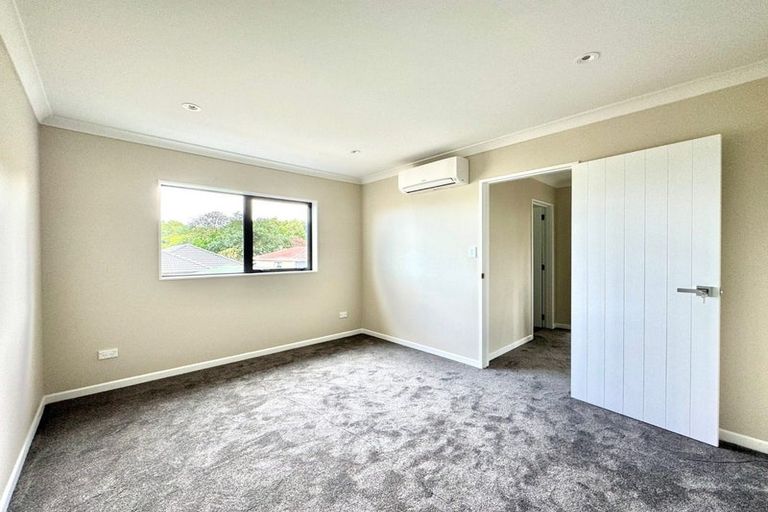 Photo of property in 8b Kelvyn Grove, Hillpark, Auckland, 2102