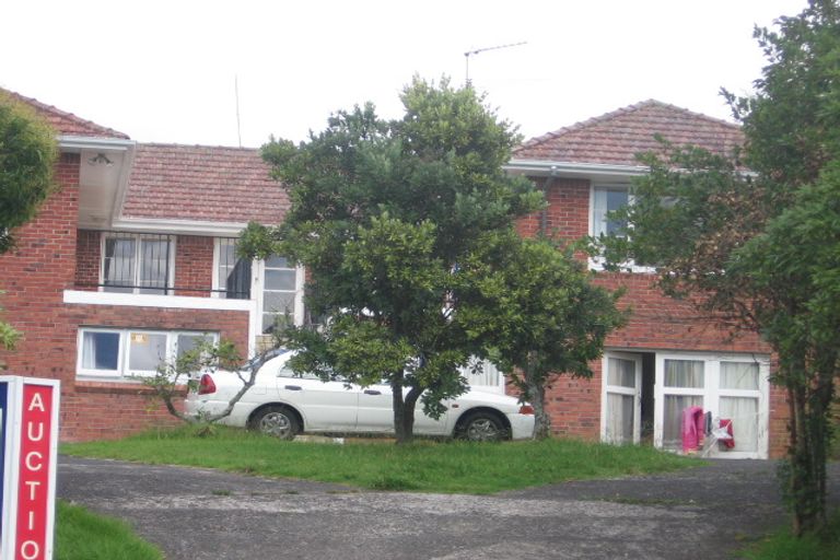 Photo of property in 1/2 Corunna Road, Milford, Auckland, 0620