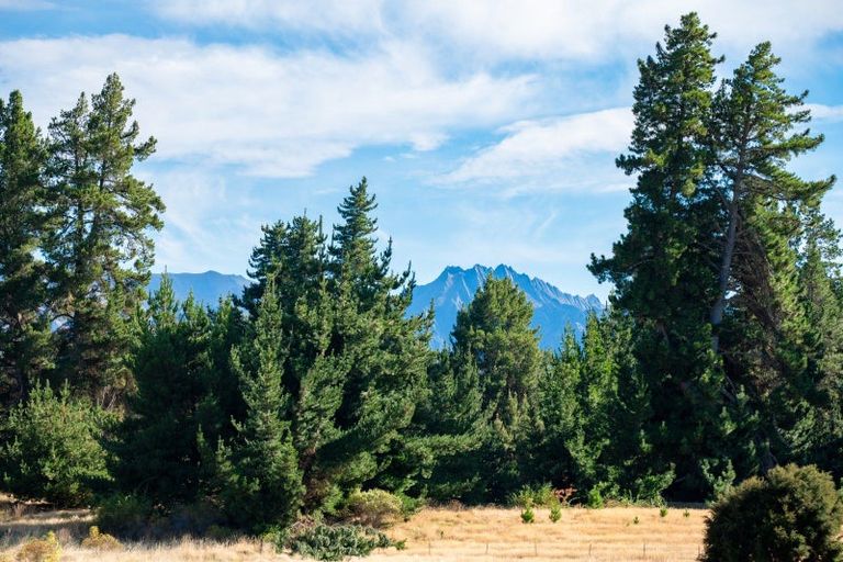 Photo of property in Northlake, 47 Malvern Road, Wanaka, 9305