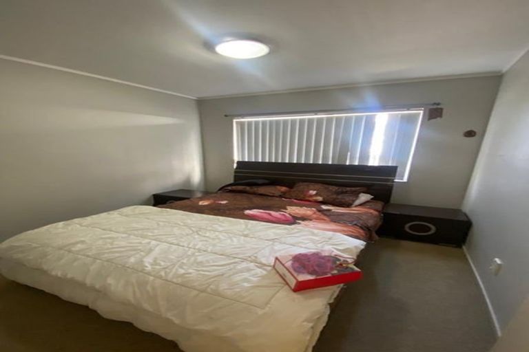 Photo of property in 77a Rosier Road, Glen Eden, Auckland, 0602