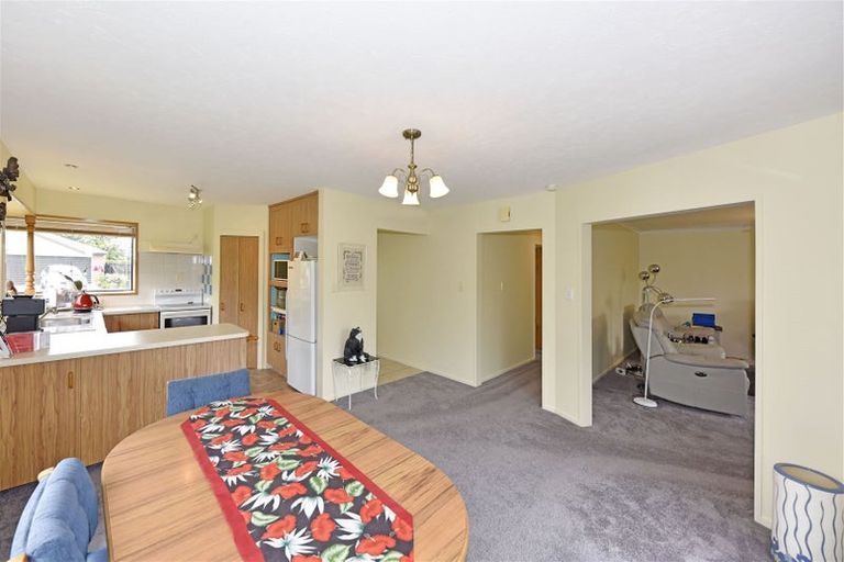 Photo of property in 52 Kintyre Drive, Broomfield, Christchurch, 8042