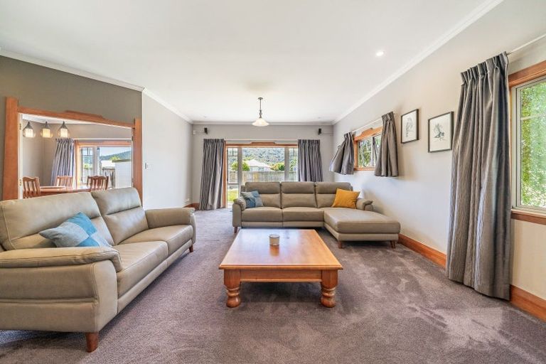 Photo of property in 17 Mcparland Street, Ebdentown, Upper Hutt, 5018