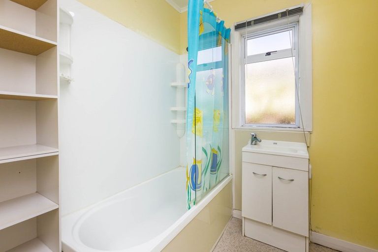 Photo of property in 98 Miro Street, Trentham, Upper Hutt, 5018