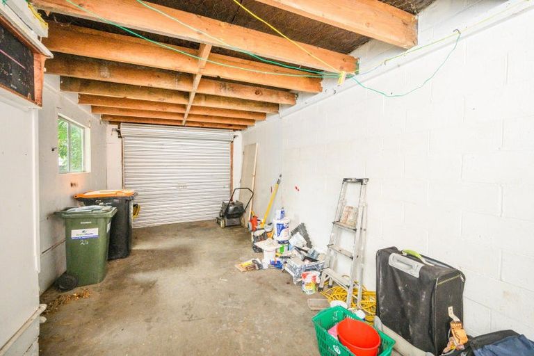 Photo of property in 26 Farnham Avenue, Highbury, Palmerston North, 4412