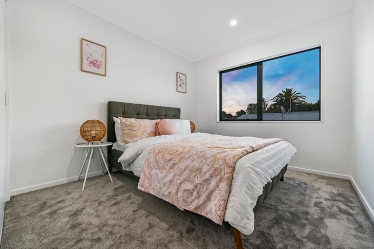 Photo of property in 8/7 Glen Road, Ranui, Auckland, 0612