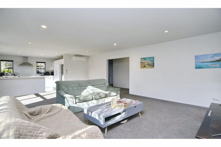 Photo of property in 10 Peak Crescent, Kaiapoi, 7630