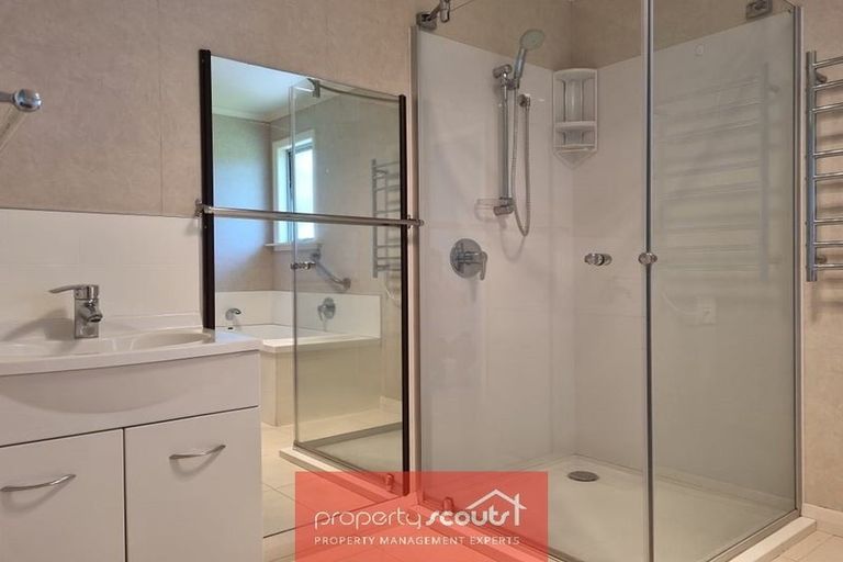 Photo of property in 8 Lismore Street, Strandon, New Plymouth, 4312