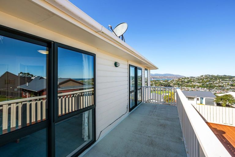 Photo of property in 6 Tamahine Street, Maupuia, Wellington, 6022