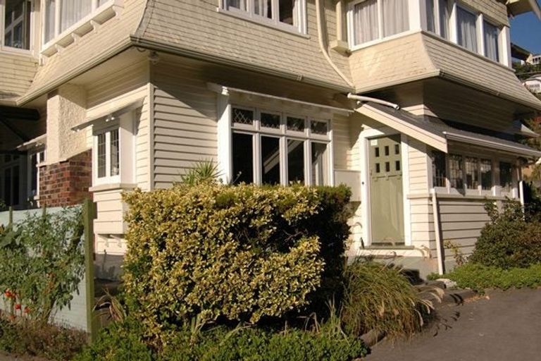 Photo of property in 195 Derwent Street, Island Bay, Wellington, 6023