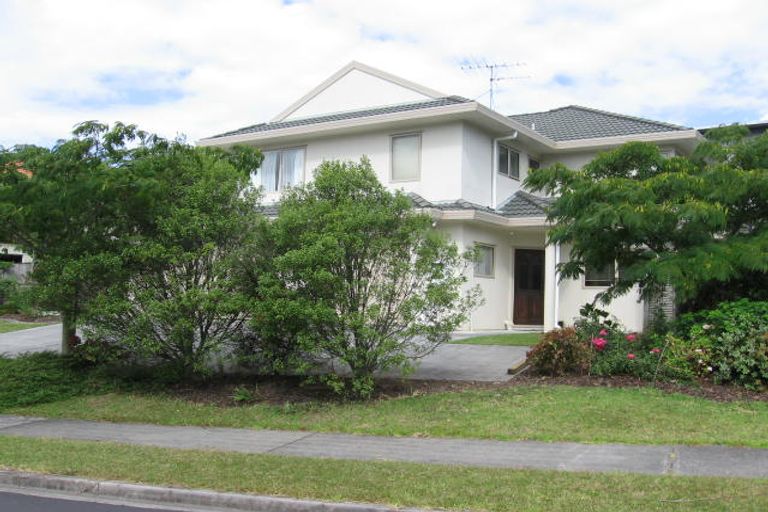 Photo of property in 48 Bronzewing Terrace, Unsworth Heights, Auckland, 0632
