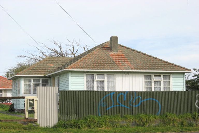 Photo of property in 49 Harper Street, Gonville, Whanganui, 4501