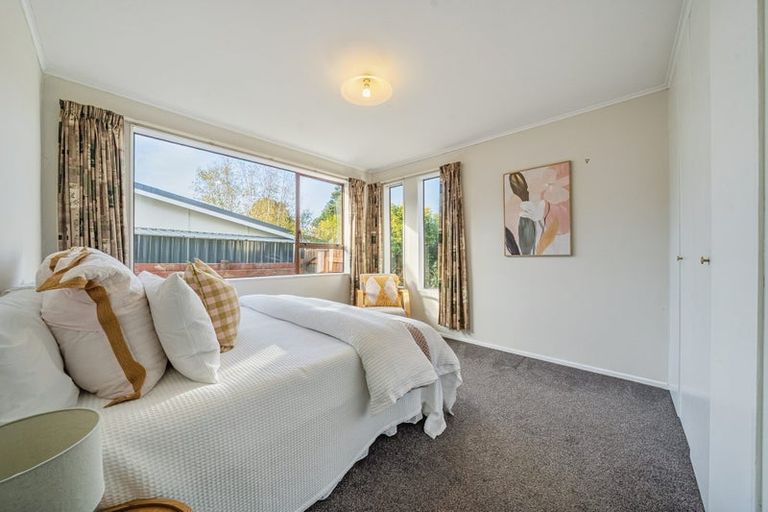 Photo of property in 2 Anchor Lane, Whitby, Porirua, 5024