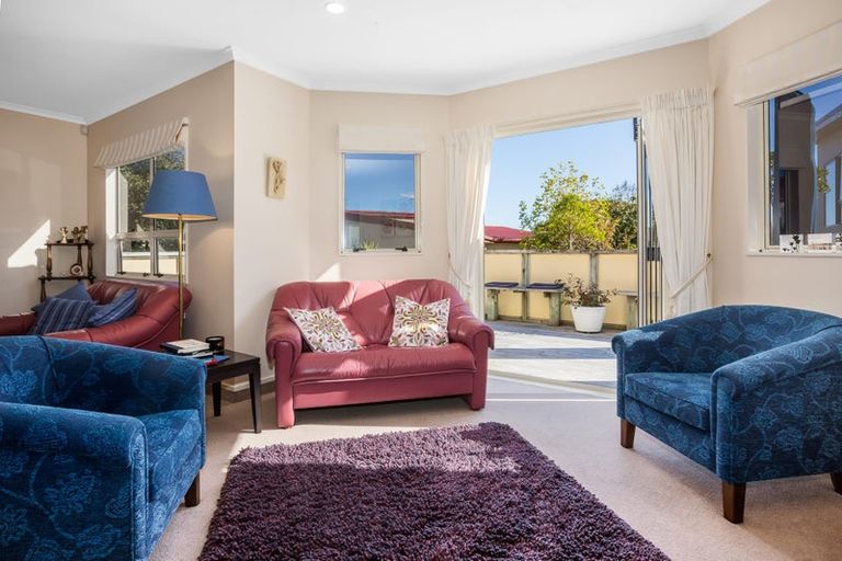 Photo of property in 112 Eskdale Road, Papakowhai, Porirua, 5024