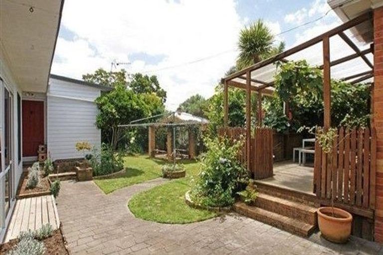 Photo of property in 11 Marire Avenue, Frankton, Hamilton, 3204