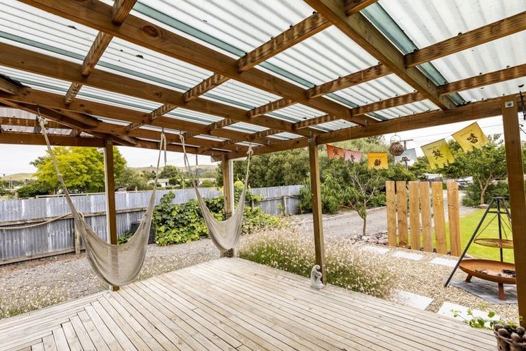 Photo of property in 22 Ross Street, Otane, 4202