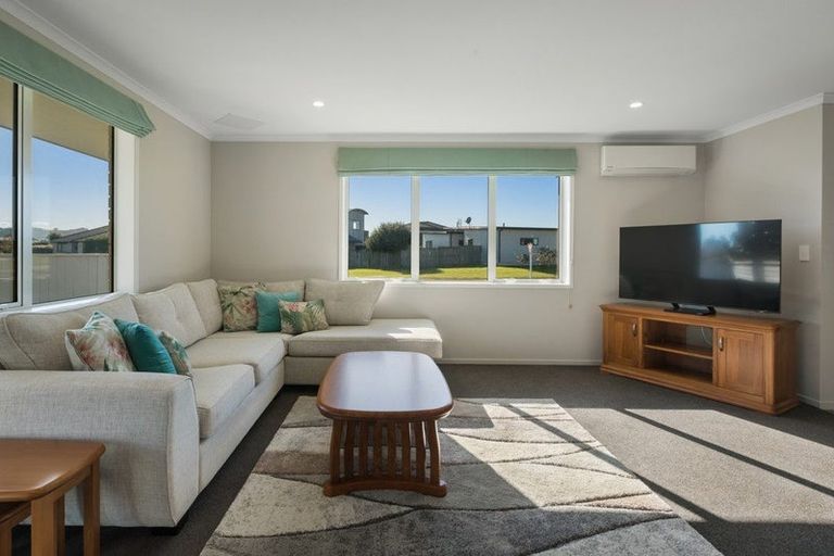 Photo of property in 3 Island Vista, Athenree, Waihi Beach, 3177