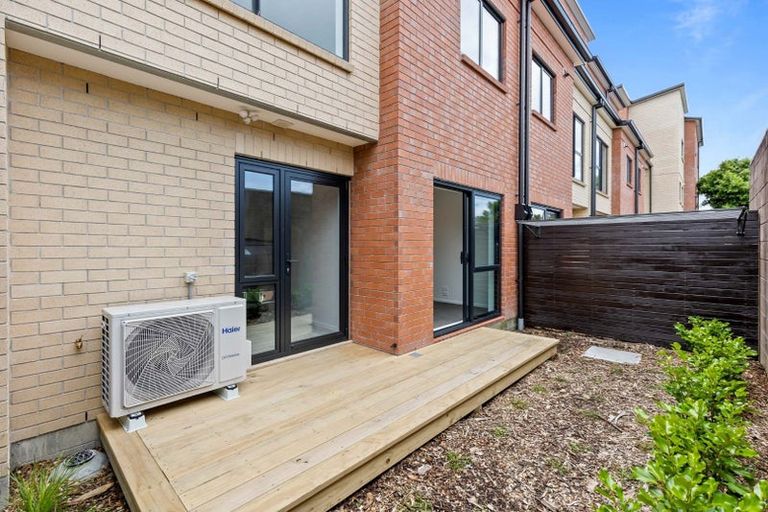 Photo of property in 500e Te Atatu Road, Te Atatu Peninsula, Auckland, 0610