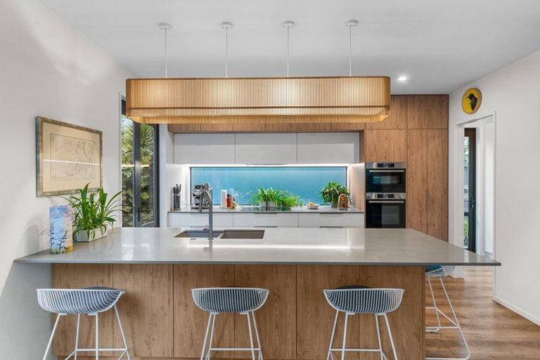 Photo of property in 53 Innes Road, St Albans, Christchurch, 8052