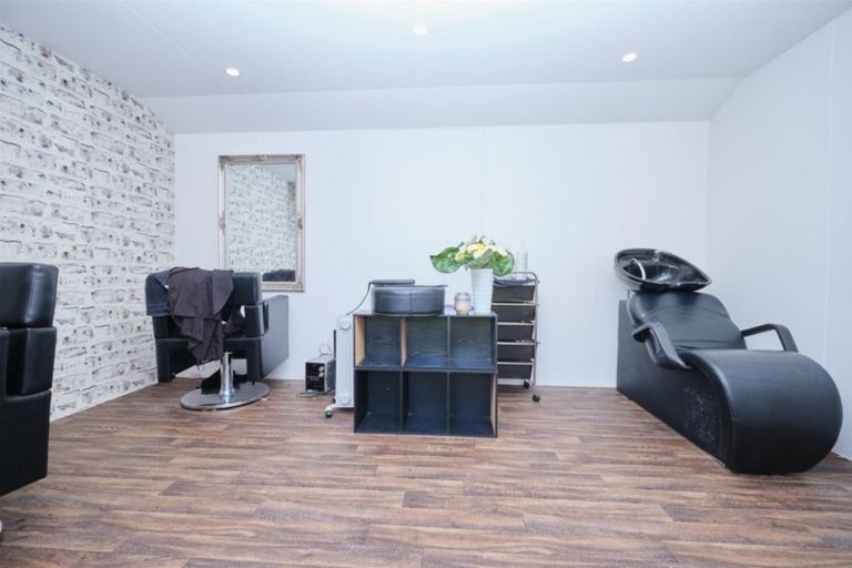 Photo of property in 56 Celia Street, Stratford, 4332