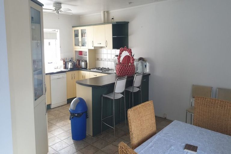 Photo of property in 42 Barnhill Crescent, Pahurehure, Papakura, 2113