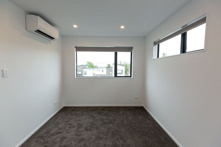 Photo of property in 57a Neil Avenue, Te Atatu Peninsula, Auckland, 0610