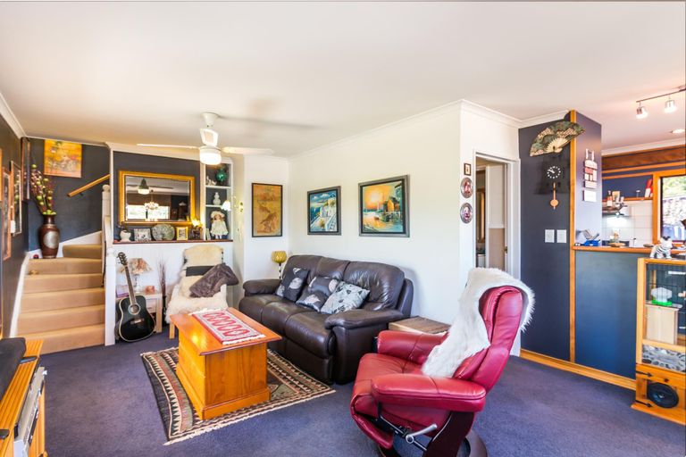 Photo of property in 24 Kiddle Drive, Hilltop, Taupo, 3330