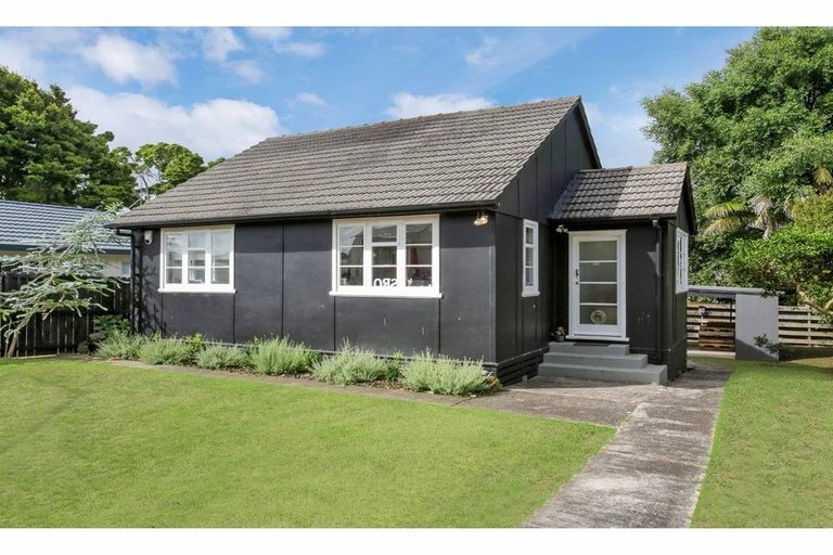 Photo of property in 43 Takanini Road, Takanini, 2112