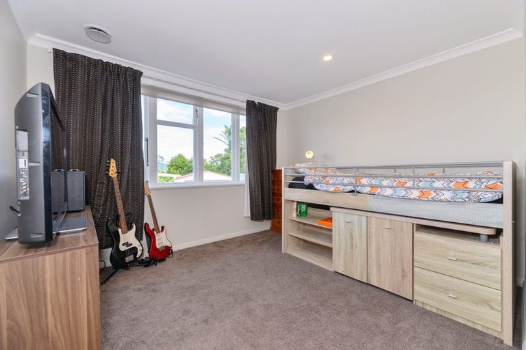 Photo of property in 54 Don Buck Road, Massey, Auckland, 0614