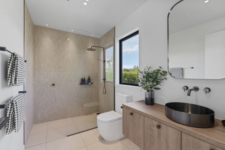 Photo of property in 14 Pukeko Way, Kinloch, Taupo, 3377