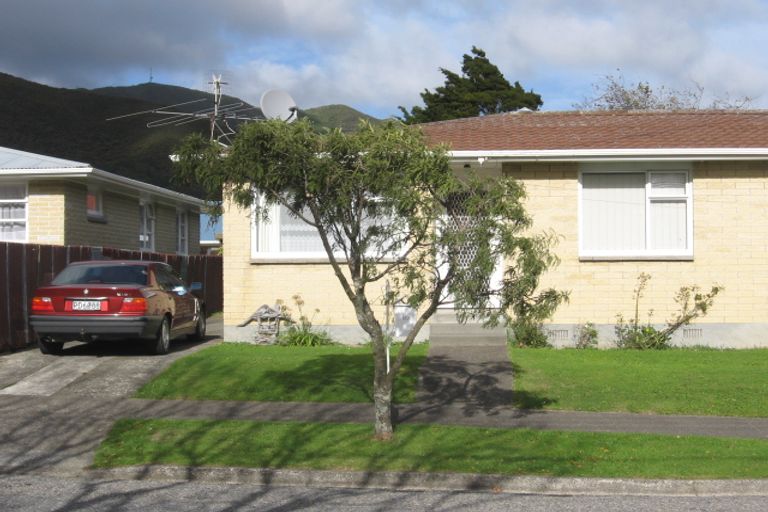 Photo of property in 10 Langford Street, Naenae, Lower Hutt, 5011