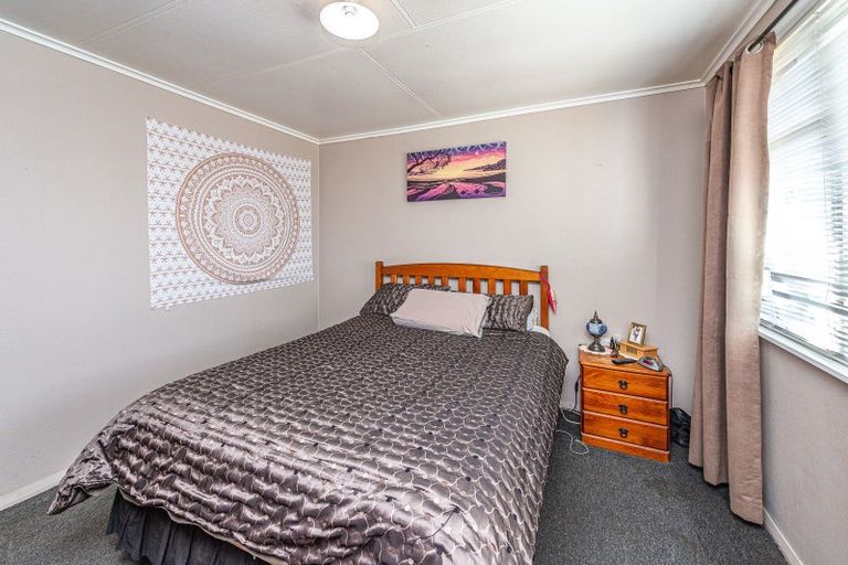 Photo of property in 51 Kowhai Street, Castlecliff, Whanganui, 4501