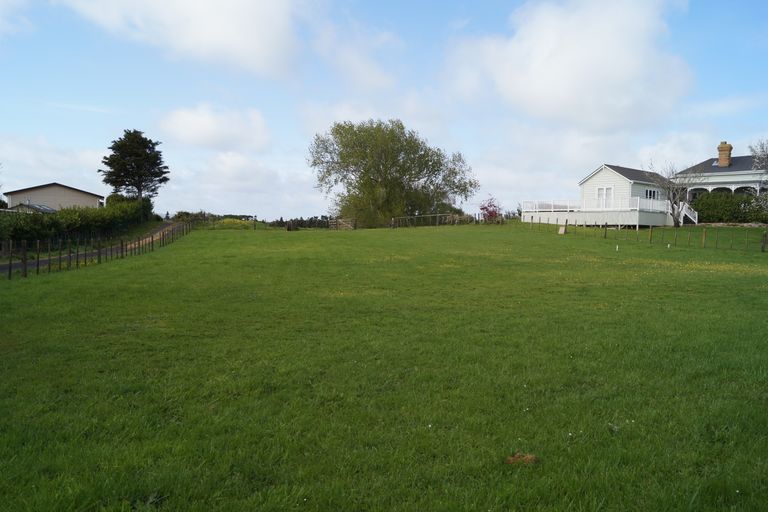 Photo of property in 43 Colombo Road, Waiuku, 2123