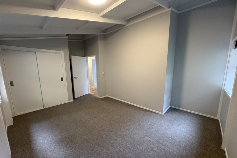 Photo of property in 106c Wyndham Road, Pinehaven, Upper Hutt, 5019