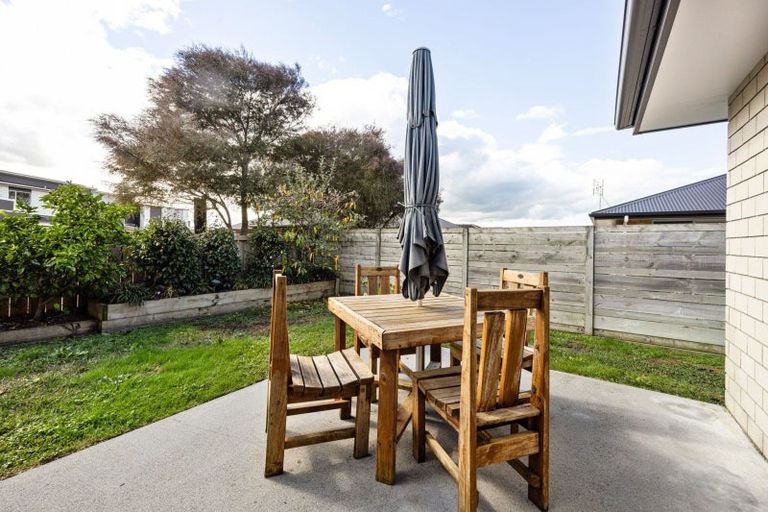 Photo of property in 51 Shrule Place, Huntington, Hamilton, 3210